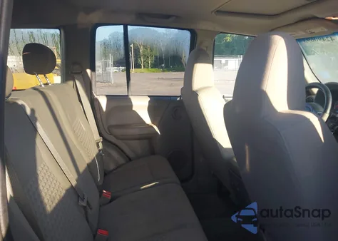 2006 Jeep Liberty Sport from USA, damaged, VIN 1J8GL48K86W243783